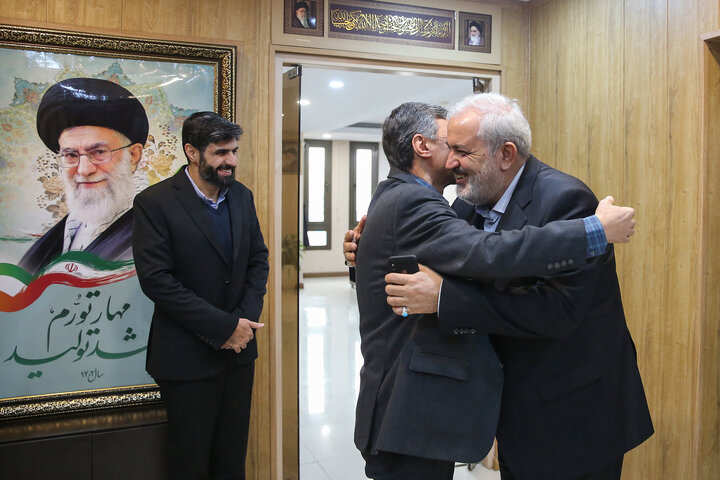 دیدار وزیر صنعت، معدن و تجارت با رئیس ستاد اجرایی فرمان امام