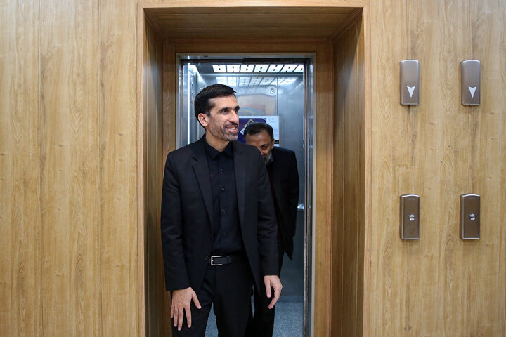 حضور علی‌محمد قادری رئیس سازمان بهزیستی کشور در ساختمان مرکزی ستاد اجرایی فرمان امام