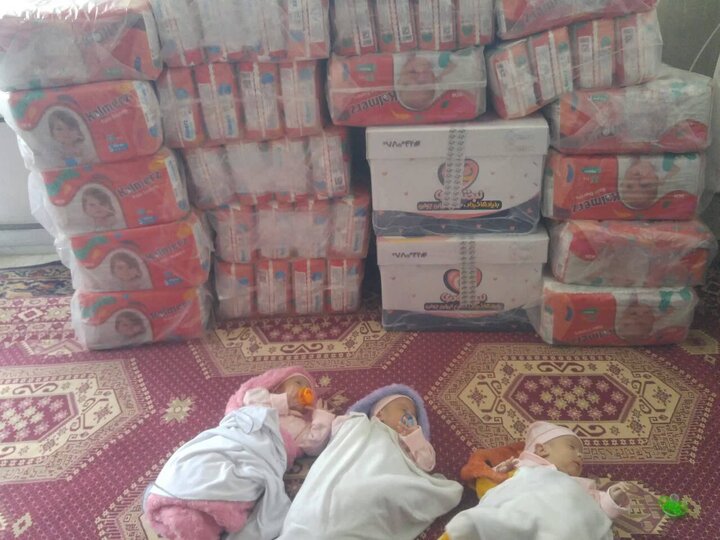 چتر حمایت بنیاد15خرداد از خانواده های دارای فرزند سه قلو در استان خراسان جنوبی