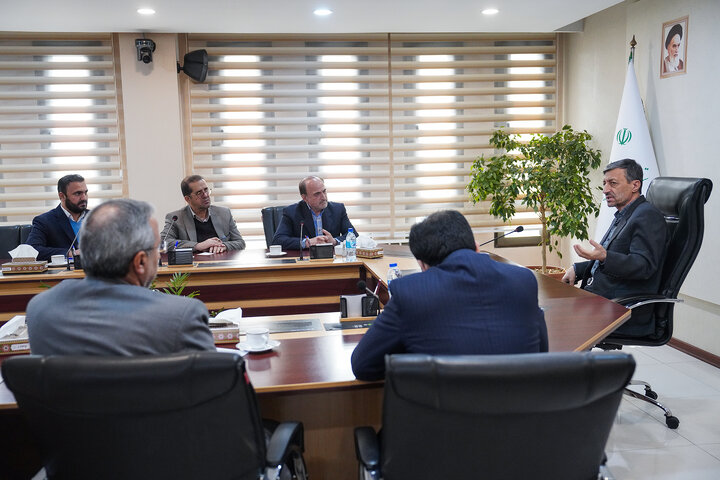 دیدار رئیس سازمان مدیریت بحران کشور با رئیس ستاد اجرایی فرمان امام