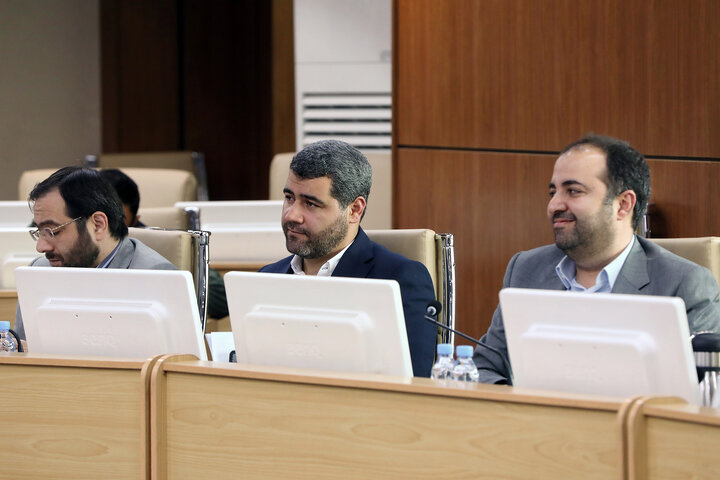 نشست مشترك وزیر بهداشت و رئیس ستاد اجرایی فرمان امام