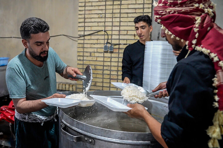 آمادگی ستاد اجرایی فرمان امام برای خدمت‌رسانی به زائران در ایام اربعین حسینی / مرز چذابه