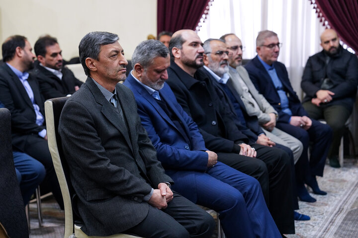 دیدار رئیس و کارکنان ستاد اجرایی فرمان امام با حجت الاسلام و المسلمین سید حسن خمینی