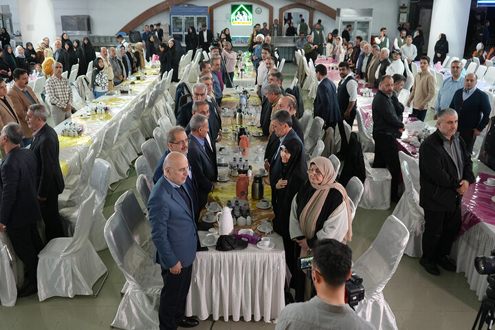 ویدئو/ مراسم تکریم خیرین در آسایشگاه کهریزک با حضور رئیس ستاد اجرایی فرمان امام