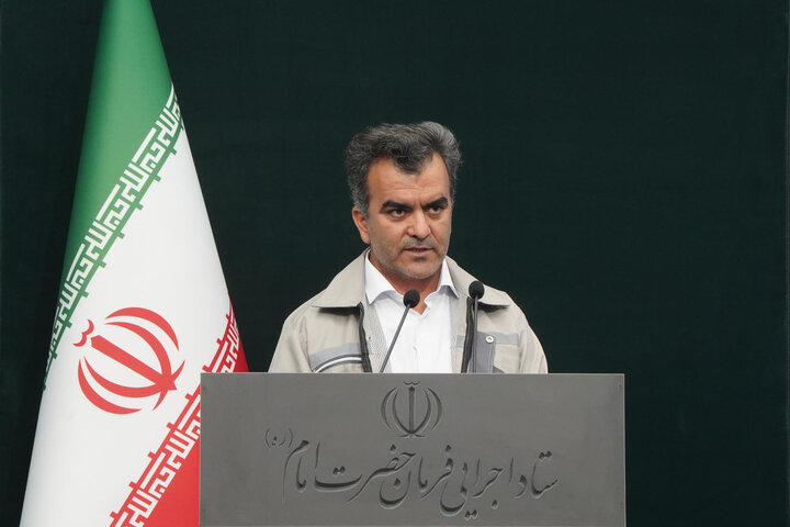 نشست صمیمی سید پرویز فتاح، رئیس ستاد اجرایی فرمان امام با نمایندگان گروه‌های کارگری ستاد اجرایی فرمان امام