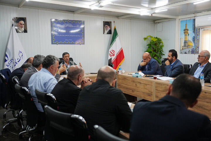 جلسه رئیس ستاد اجرایی فرمان امام با مدیران ارشد پروژه‌ کاغذ سبز خوزستان
