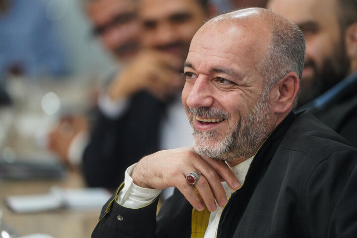 جلسه رئیس ستاد اجرایی فرمان امام با مدیران ارشد پروژه‌ کاغذ سبز خوزستان
