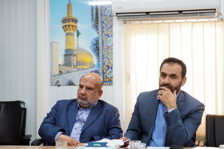 جلسه رئیس ستاد اجرایی فرمان امام با مدیران ارشد پروژه‌ کاغذ سبز خوزستان
