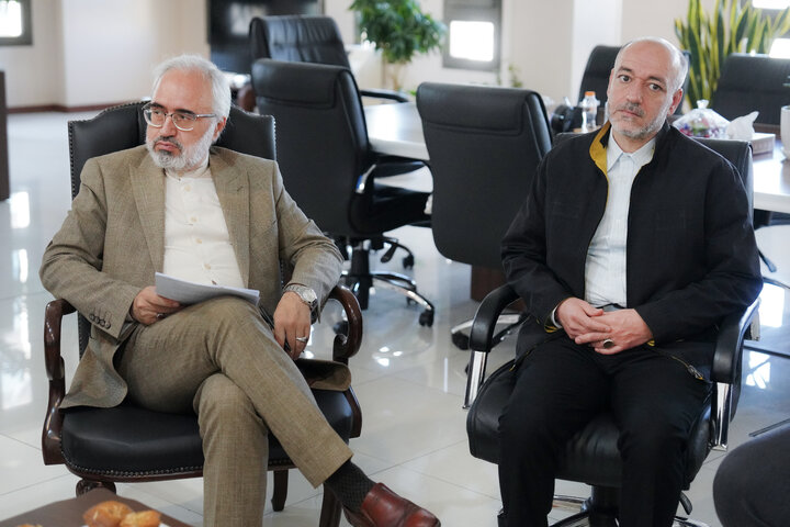 دیدار رئیس سازمان برنامه و بودجه کشور با رئیس ستاد اجرایی فرمان امام