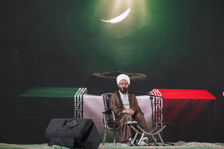 حضور رئیس ستاد اجرایی فرمان امام در مراسم گرامیداشت شهدای خدمت در تبریز