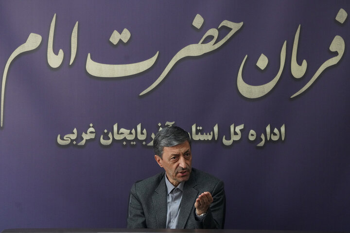 جلسه سید پرویز فتاح رئیس ستاد اجرایی فرمان امام با مدیران ستاد اجرایی فرمان امام در استان آذربایجان غربی