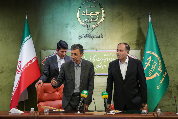 امضای تفاهم‌نامه‌های همکاری فى‌مابین ستاد اجرایی فرمان امام و وزارت جهاد کشاورزی
