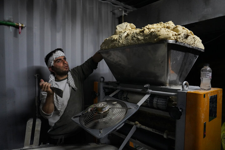 بازدید فتاح از روند خدمت‌رسانی ستاد اجرایی فرمان امام در مرز مهران