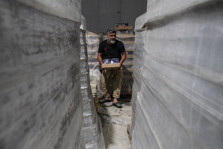 بازدید فتاح از روند خدمت‌رسانی ستاد اجرایی فرمان امام در مرز مهران