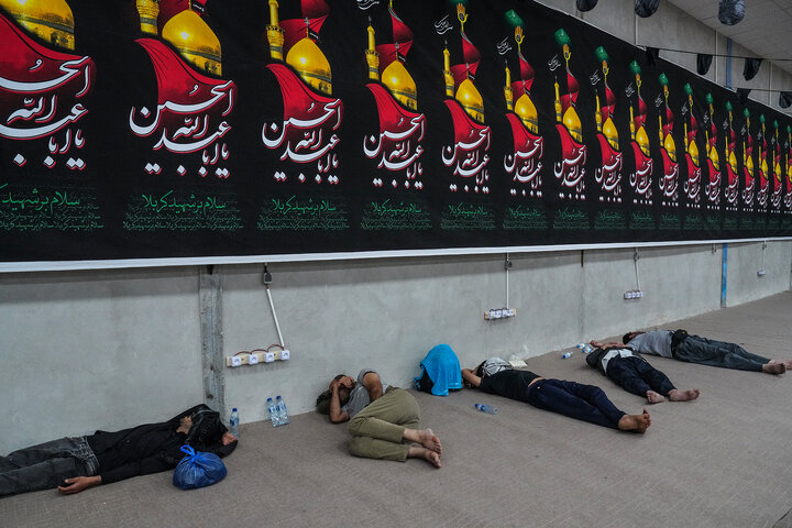 بازدید فتاح از روند خدمت‌رسانی ستاد اجرایی فرمان امام در مرز مهران