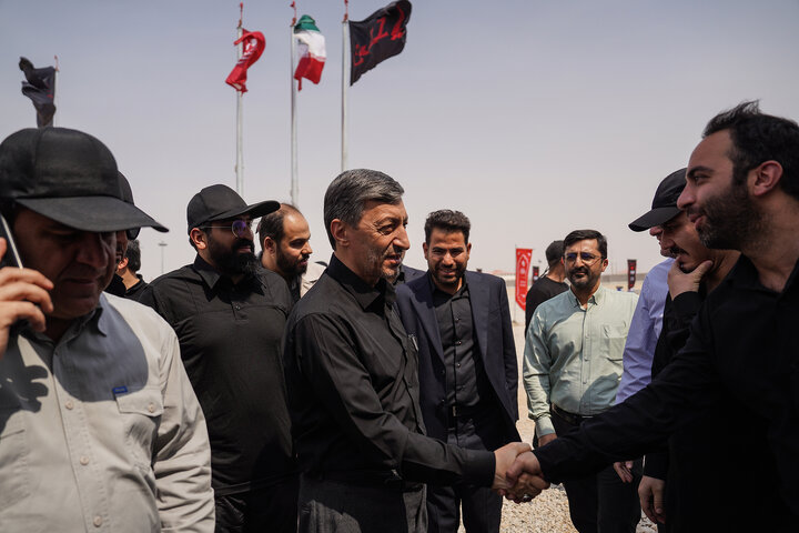 بازدید فتاح از روند خدمت‌رسانی ستاد اجرایی فرمان امام در مرز مهران