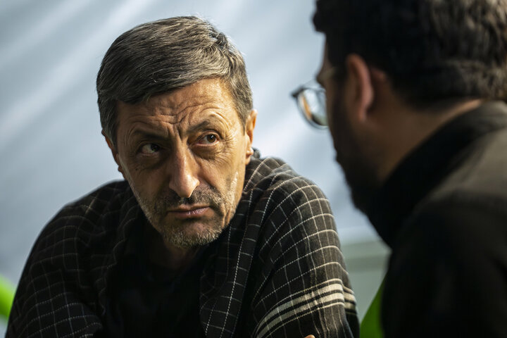 بازدید فتاح از خدمت‌رسانی بیمارستان سیار برکت در طریق الحسین