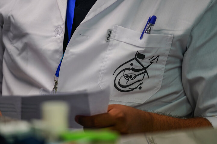 بازدید فتاح از خدمت‌رسانی بیمارستان سیار برکت در طریق الحسین