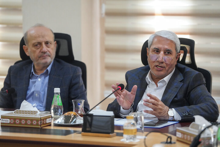 دیدار رئیس صندوق توسعه ملی با رئیس ستاد اجرایی فرمان امام