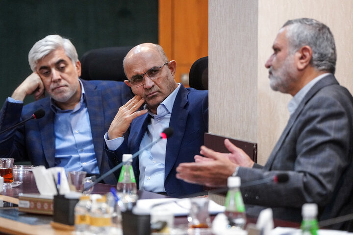 دیدار رئیس صندوق توسعه ملی با رئیس ستاد اجرایی فرمان امام