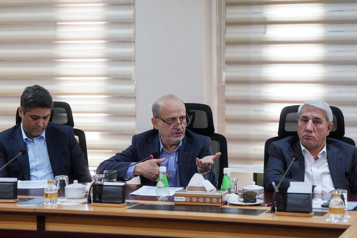 دیدار رئیس صندوق توسعه ملی با رئیس ستاد اجرایی فرمان امام