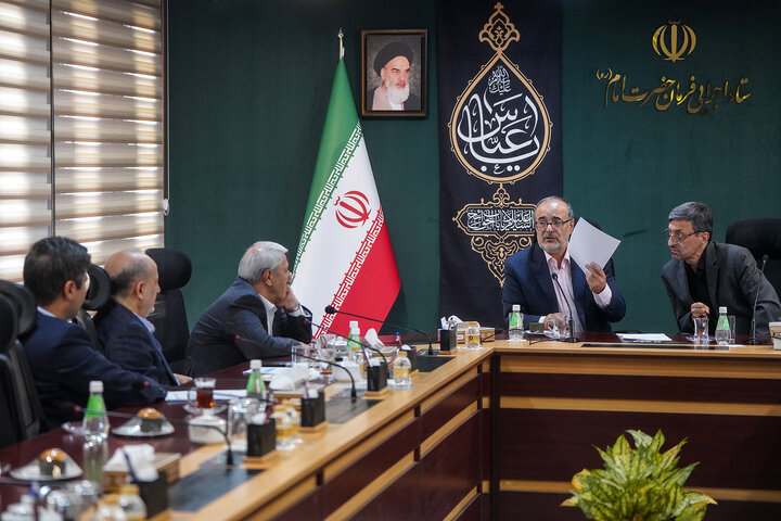 دیدار رئیس صندوق توسعه ملی با رئیس ستاد اجرایی فرمان امام