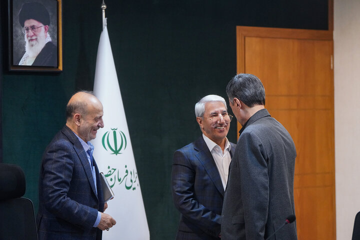 دیدار رئیس صندوق توسعه ملی با رئیس ستاد اجرایی فرمان امام