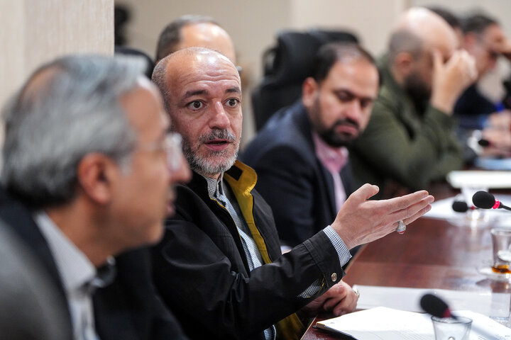 بررسی عملکرد شرکت فولاد شهید جهان‌آرا