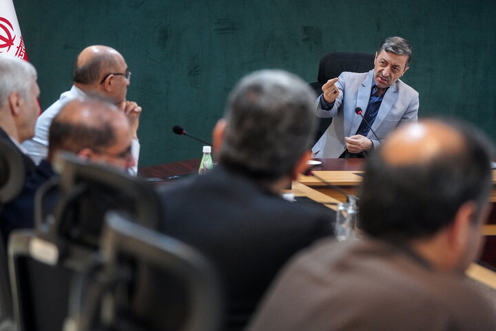 بررسی عملکرد شرکت‌های تولید نیروی برق آبادان و اروند