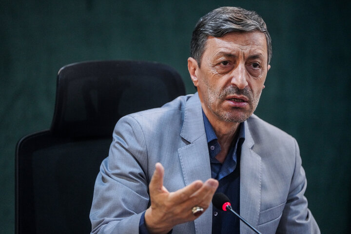 بررسی عملکرد شرکت‌های تولید نیروی برق آبادان و اروند