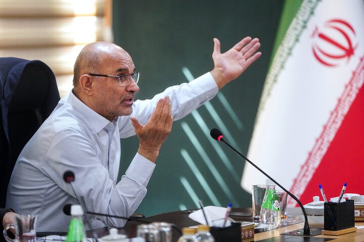 بررسی عملکرد شرکت‌های تولید نیروی برق آبادان و اروند