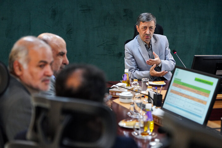 بررسی عملکرد کاغذ سبز خوزستان و قند شهدای دزفول