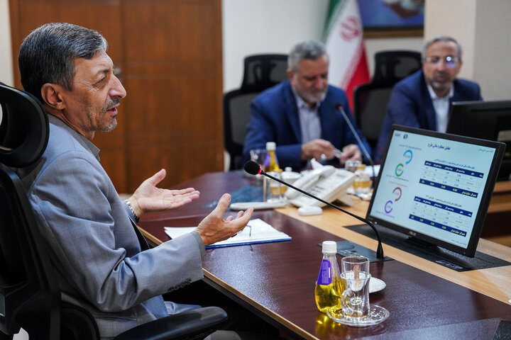 بررسی عملکرد کاغذ سبز خوزستان و قند شهدای دزفول