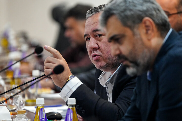 بررسی عملکرد کاغذ سبز خوزستان و قند شهدای دزفول