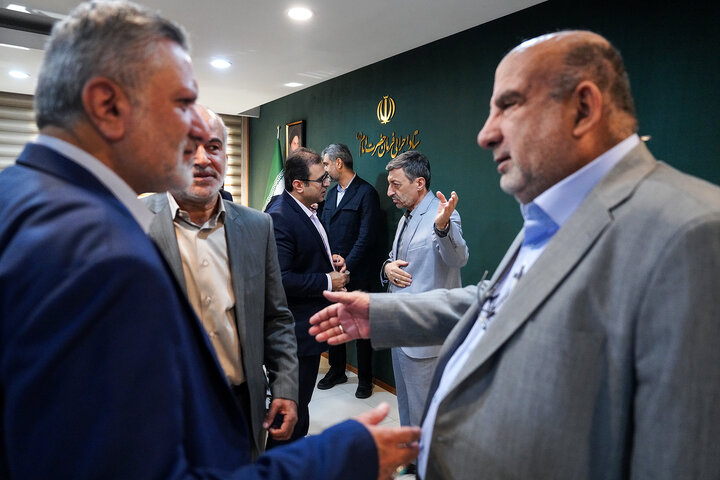 بررسی عملکرد کاغذ سبز خوزستان و قند شهدای دزفول