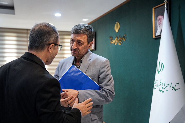 بررسی عملکرد کاغذ سبز خوزستان و قند شهدای دزفول