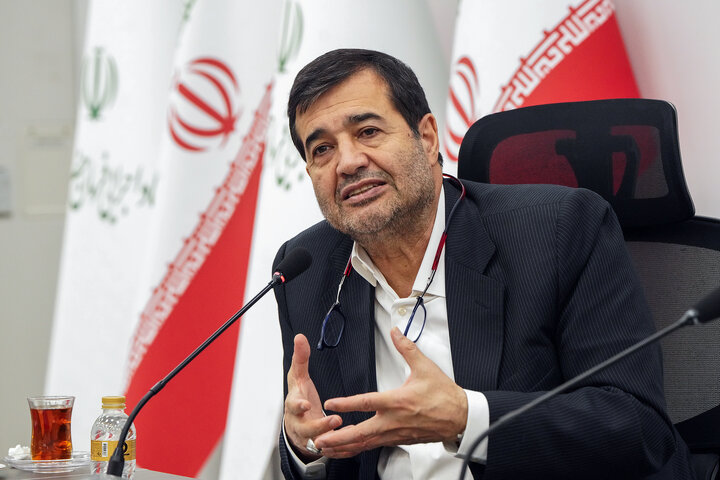 دیدار وزیر ورزش و جوانان با رئیس ستاد اجرایی فرمان امام