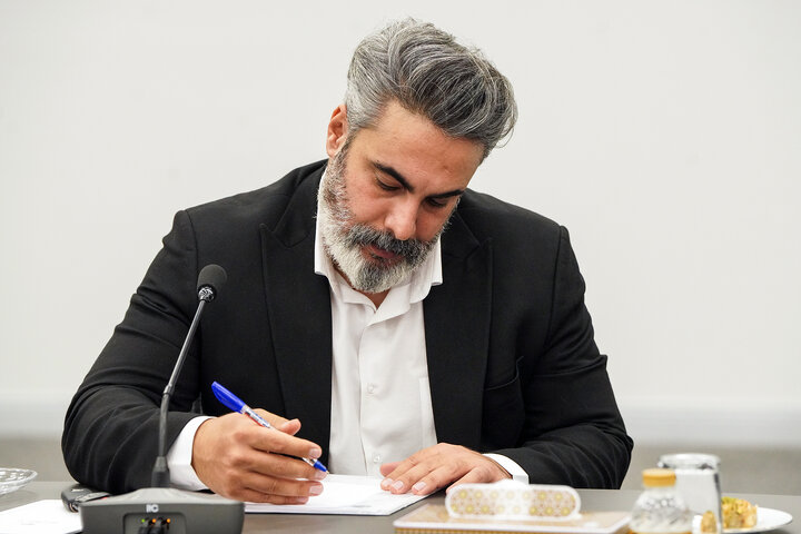 دیدار وزیر ورزش و جوانان با رئیس ستاد اجرایی فرمان امام