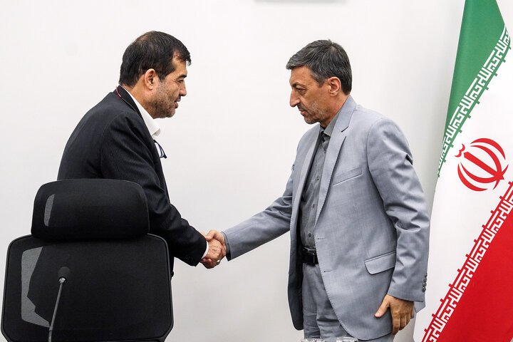 دیدار وزیر ورزش و جوانان با رئیس ستاد اجرایی فرمان امام