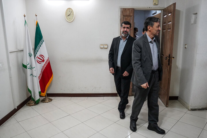 جلسه سید پرویز فتاح رئیس ستاد اجرایی فرمان امام با مدیران ستاد اجرایی فرمان امام در استان اصفهان