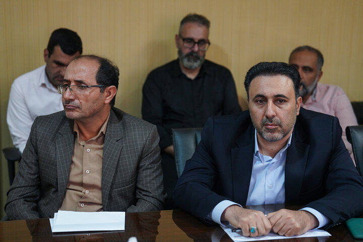 جلسه سید پرویز فتاح رئیس ستاد اجرایی فرمان امام با مدیران ستاد اجرایی فرمان امام در استان اصفهان