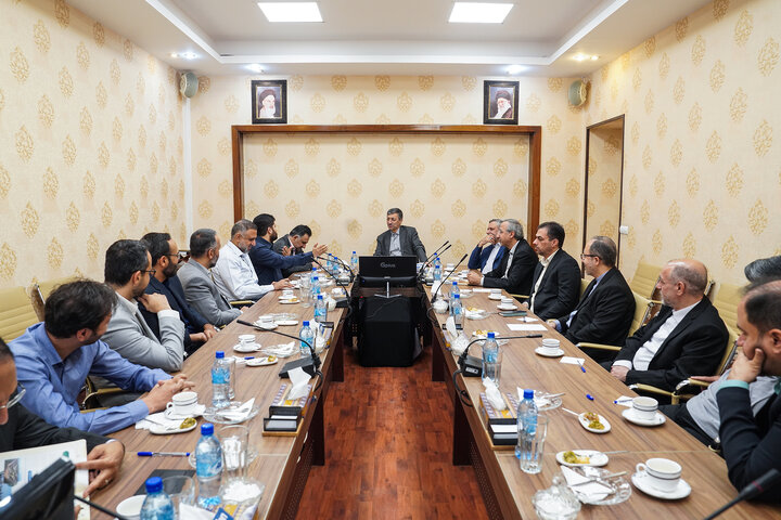 بررسی ‌طرح‌های موسسه دانش بنیان برکت با حضور رئیس ستاد اجرایی فرمان امام