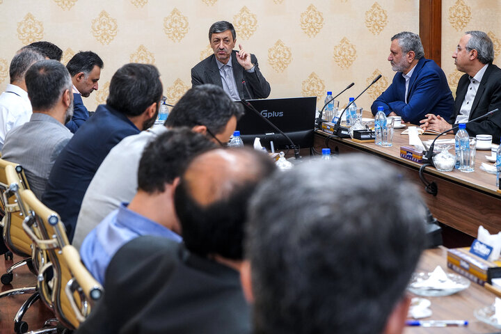 بررسی ‌طرح‌های موسسه دانش بنیان برکت با حضور رئیس ستاد اجرایی فرمان امام