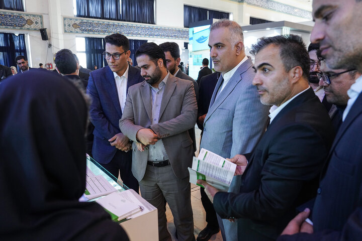 حضور گروه سلامت و دارویی برکت در دهمین نمایشگاه ایران فارما