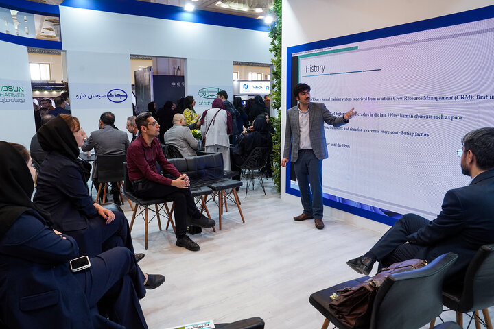 حضور گروه سلامت و دارویی برکت در دهمین نمایشگاه ایران فارما