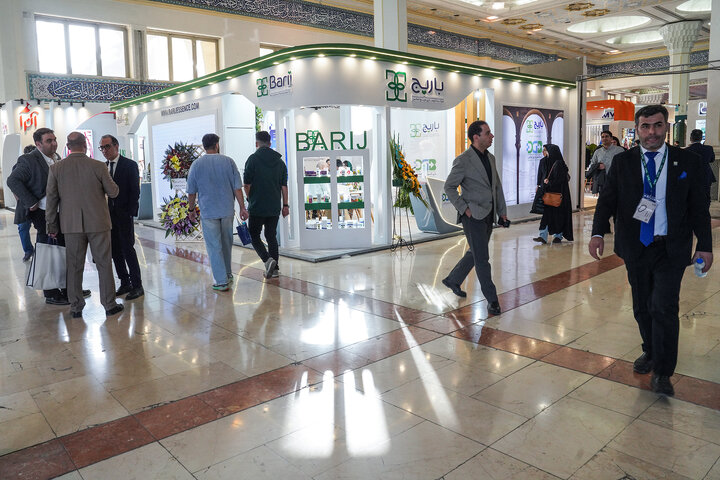 حضور گروه سلامت و دارویی برکت در دهمین نمایشگاه ایران فارما