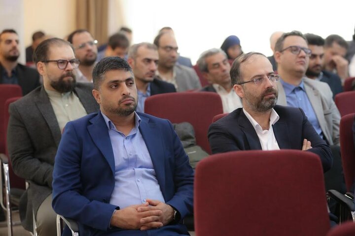 نشست هماهنگی مدیران عامل شرکت‌های تابعه ستاد برای شرکت در هشتمین دوره جایزه ملی تعالی و پیشرفت