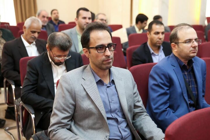 نشست هماهنگی مدیران عامل شرکت‌های تابعه ستاد برای شرکت در هشتمین دوره جایزه ملی تعالی و پیشرفت