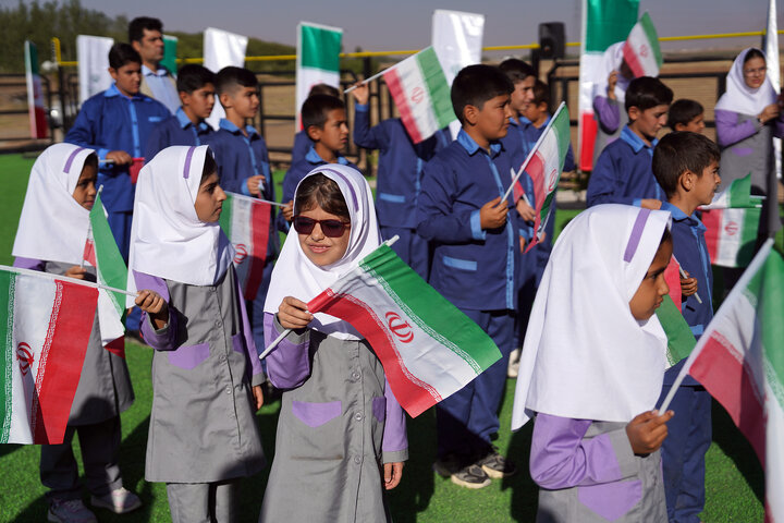 جشن پایان مدارس کانکسی ایران با حضور رئیس ستاد اجرایی فرمان امام و وزیر آموزش و پرورش