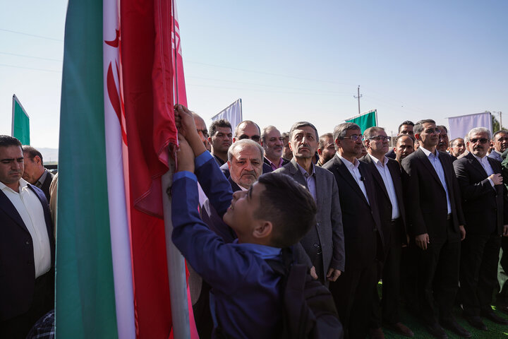 جشن پایان مدارس کانکسی ایران با حضور رئیس ستاد اجرایی فرمان امام و وزیر آموزش و پرورش